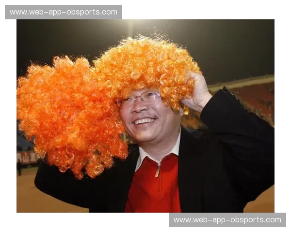 巅峰之上的红蓝博弈：在那座球场，我们见证了中超时代的终极谢幕